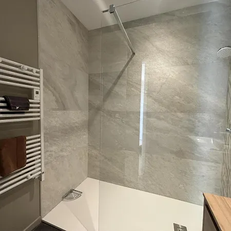 Contemporain Cote Sioule A Ebreuil, 4 Pers, Jardin - Fr-1-489-551