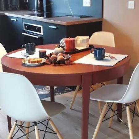 Contemporain Cote Sioule A Ebreuil, 4 Pers, Jardin - Fr-1-489-551 * Ebreuil