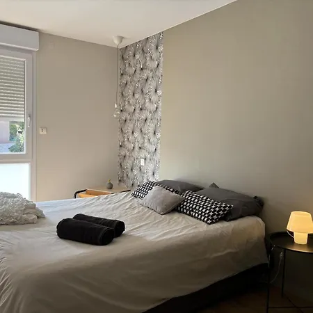 Contemporain Cote Sioule A Ebreuil, 4 Pers, Jardin - Fr-1-489-551 * Ebreuil