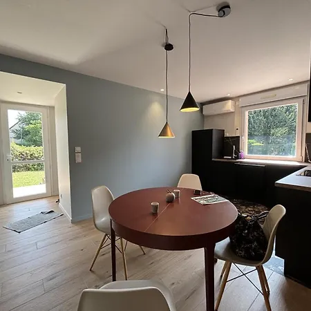 Contemporain Cote Sioule A Ebreuil, 4 Pers, Jardin - Fr-1-489-551 Ebreuil