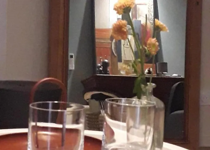 Holiday home Contemporain Cote Sioule A Ebreuil, 4 Pers, Jardin - Fr-1-489-551 *