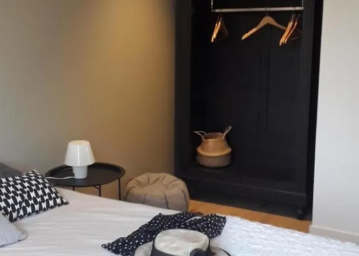 Contemporain Cote Sioule A Ebreuil, 4 Pers, Jardin - Fr-1-489-551 * Ebreuil